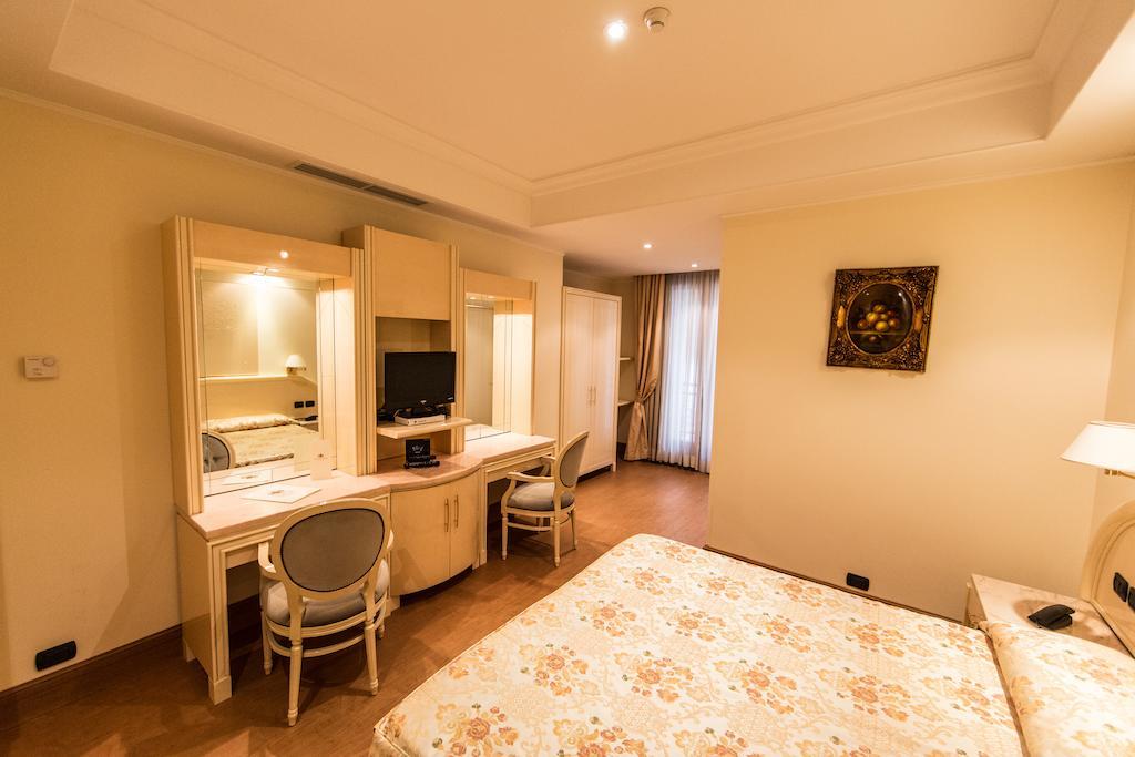 Lh Hotel Domus Caesari Марино Стая снимка