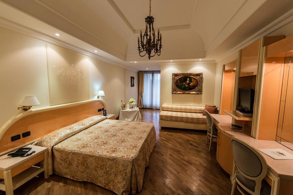 Lh Hotel Domus Caesari Марино Стая снимка