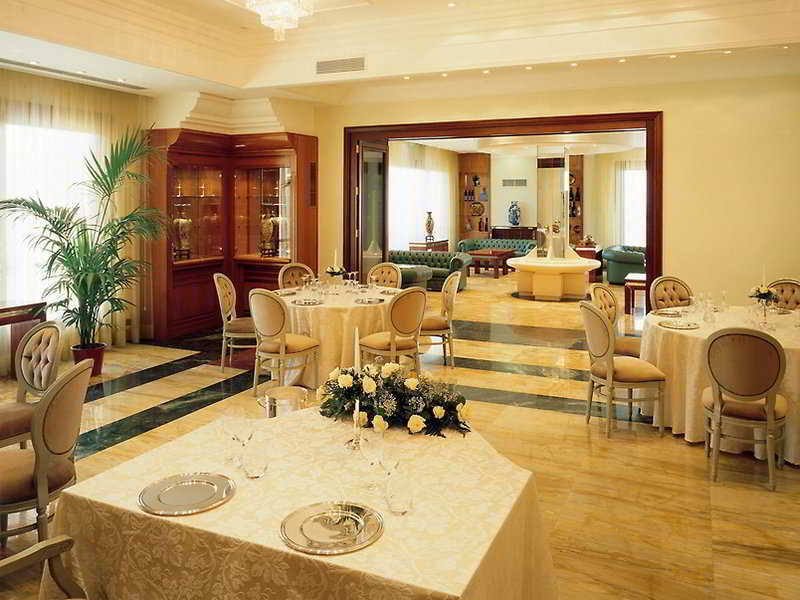 Lh Hotel Domus Caesari Марино Екстериор снимка